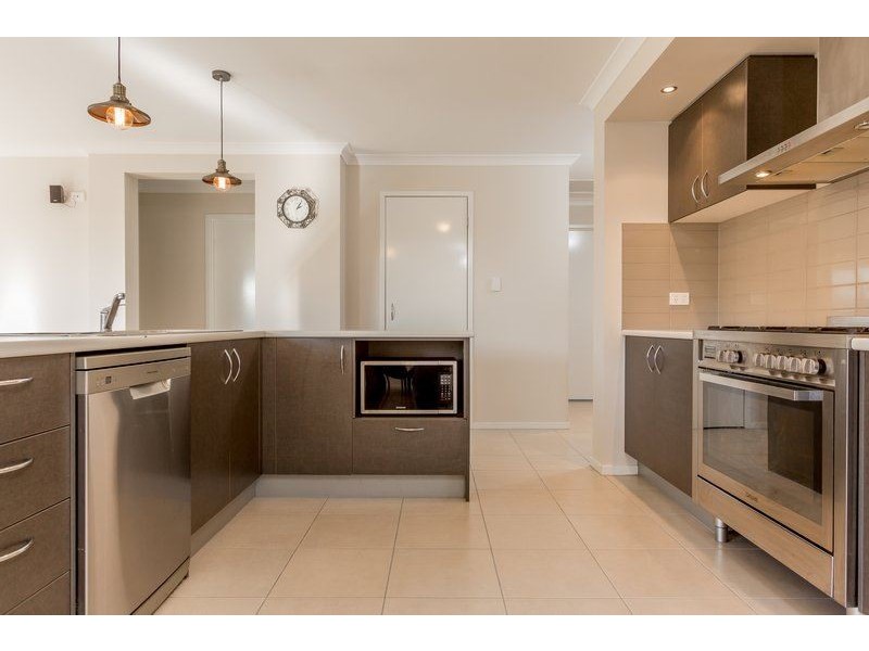 38 Lysterfield Lane, West Wodonga VIC 3690
