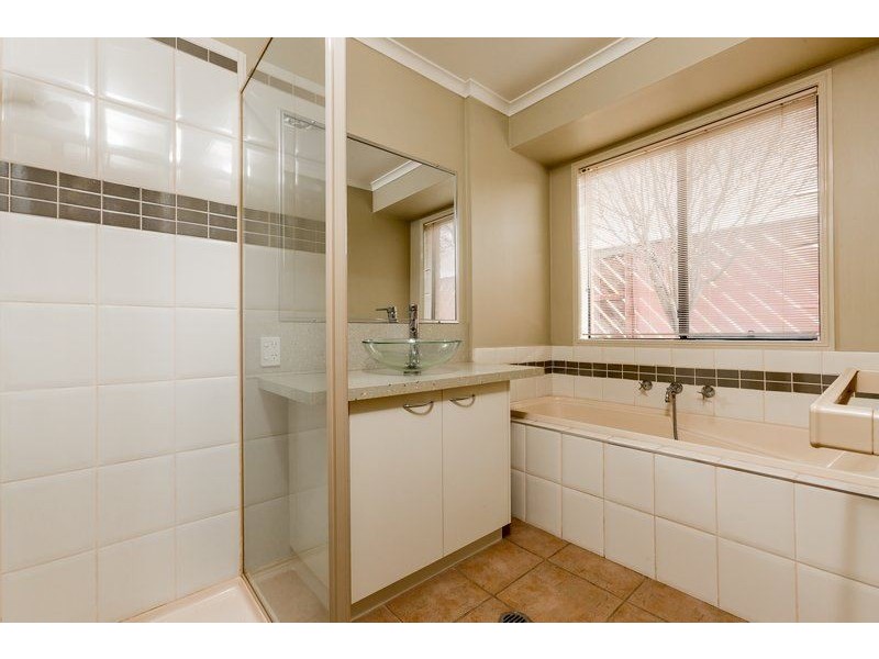 9 Lorage Street, Baranduda VIC 3691