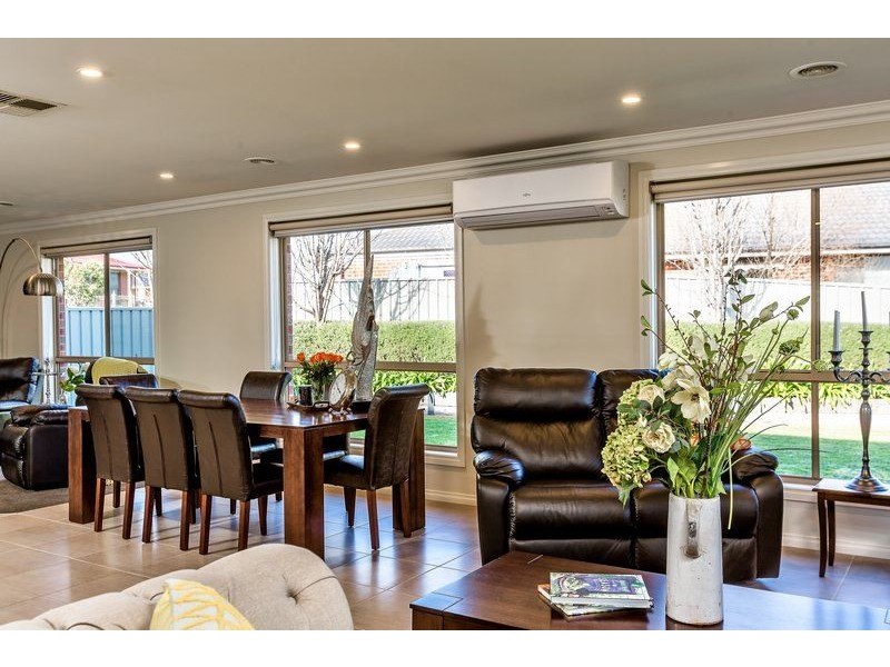 71 Honeyeater Circuit, Thurgoona NSW 2640