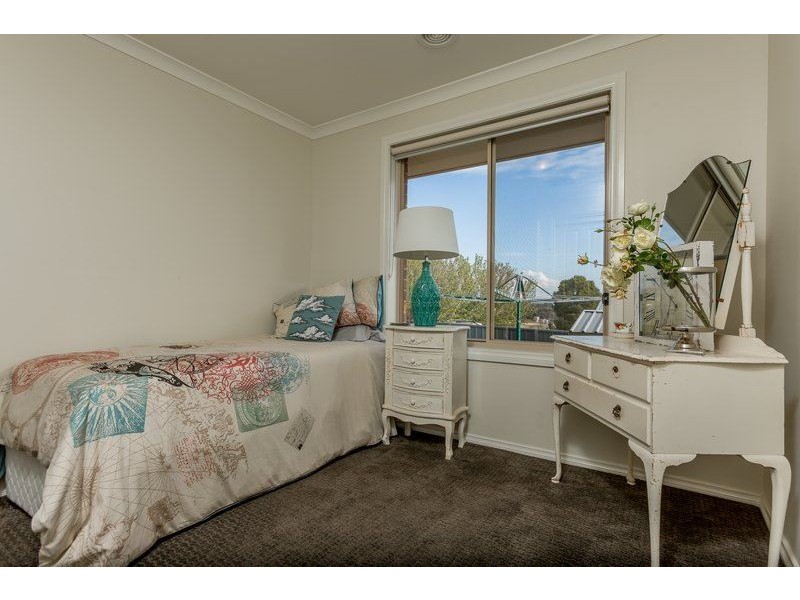 71 Honeyeater Circuit, Thurgoona NSW 2640