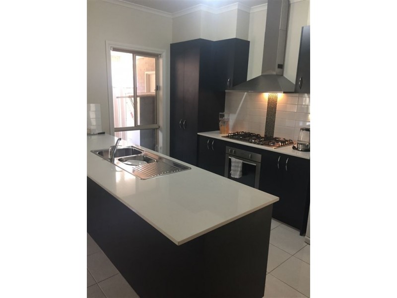 16 Castleton Street, Wodonga VIC 3690