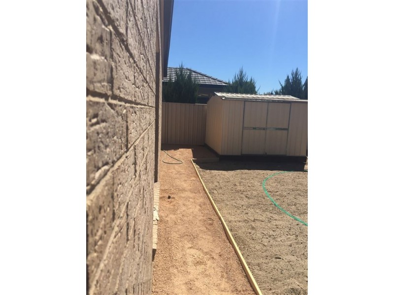 16 Castleton Street, Wodonga VIC 3690