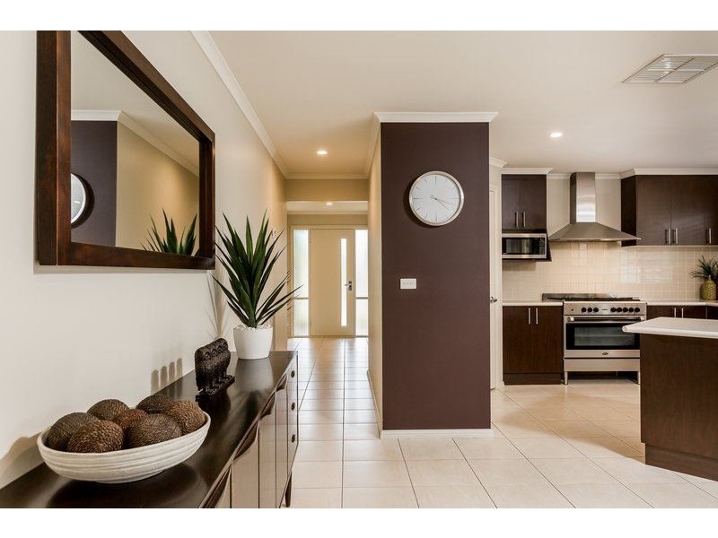 11 Terence Avenue, East Albury NSW 2640