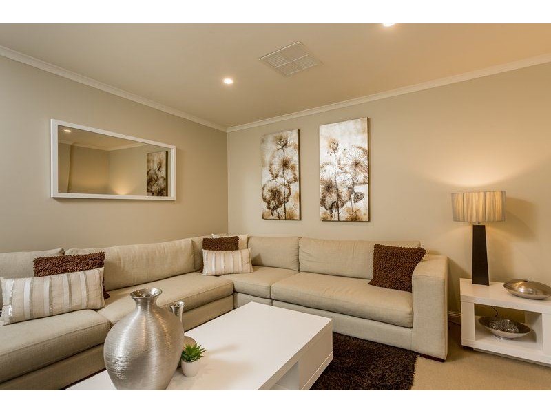 11 Terence Avenue, East Albury NSW 2640