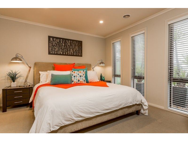 11 Terence Avenue, East Albury NSW 2640