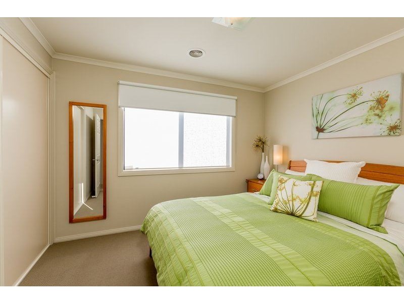 11 Terence Avenue, East Albury NSW 2640