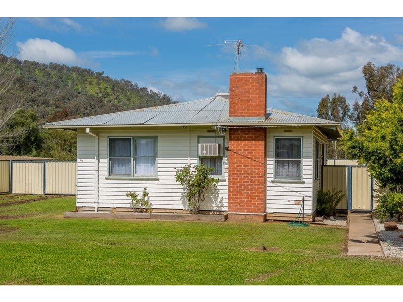 80 High Street, Barnawartha VIC 3688