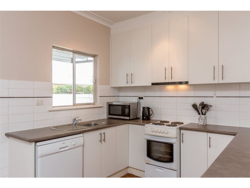 222 Kooba Street, North Albury NSW 2640