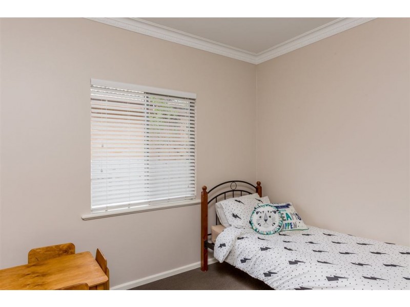 222 Kooba Street, North Albury NSW 2640