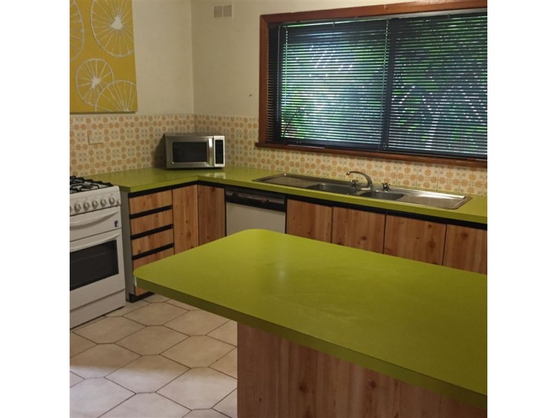 13 Mayfair Drive, West Wodonga VIC 3690