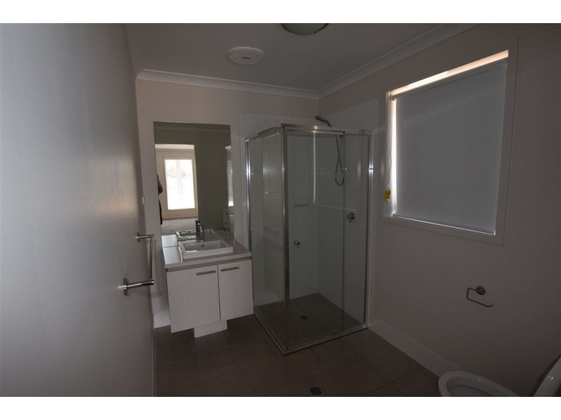 12 Fourth Street, Henty NSW 2658