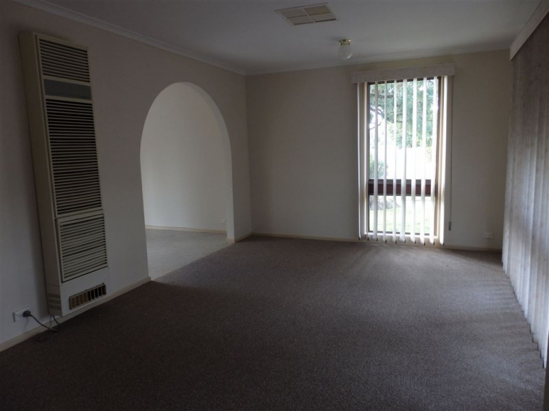 13 Serpentine Ave, Wodonga VIC 3690