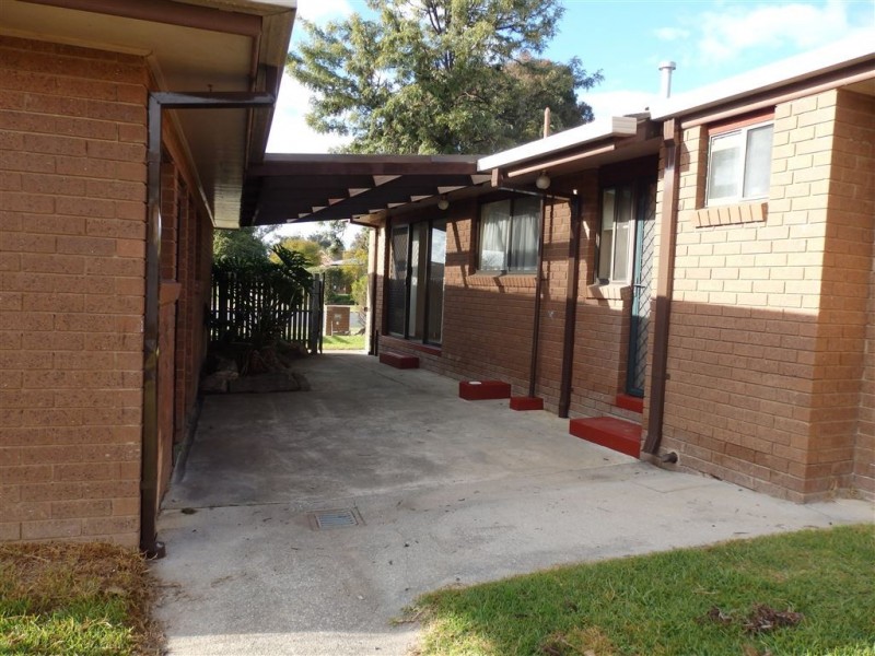 13 Serpentine Ave, Wodonga VIC 3690