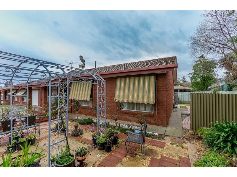 2/26 Wentworth Crescent, Lavington NSW 2641