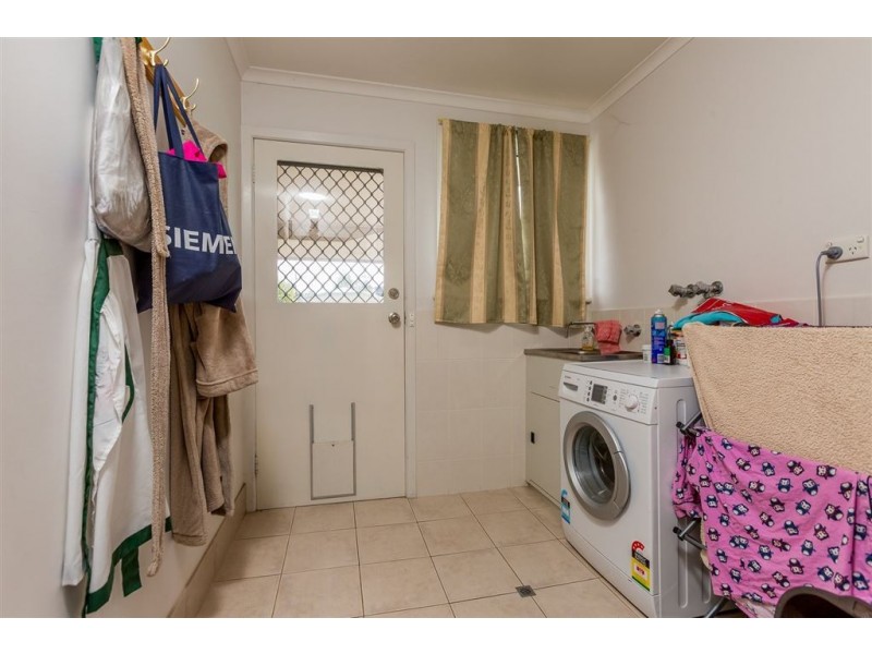 2/26 Wentworth Crescent, Lavington NSW 2641