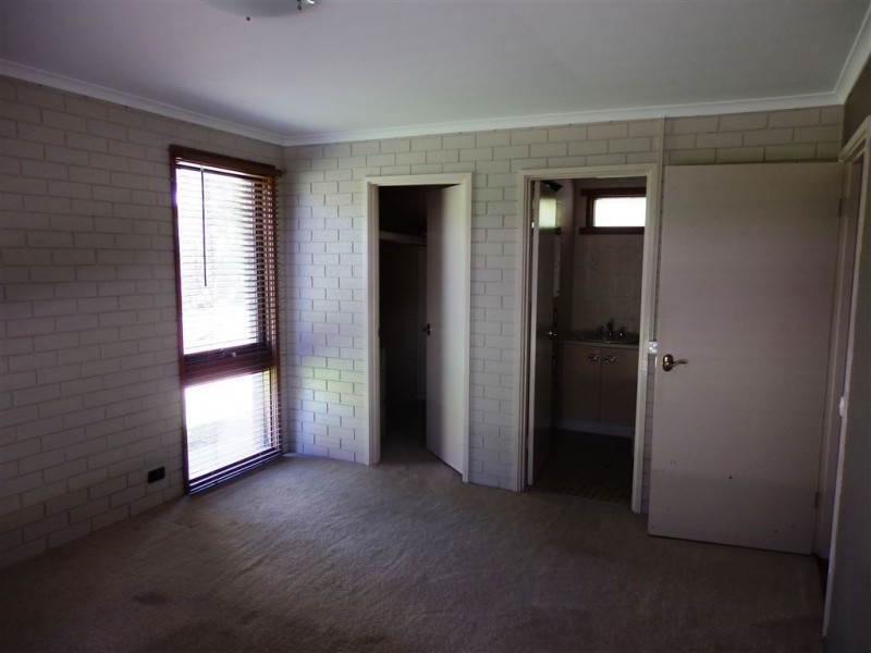 23 Huon Creek Road, Wodonga VIC 3690