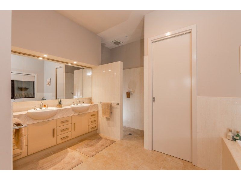 14 McGaffins Road, Wodonga VIC 3690