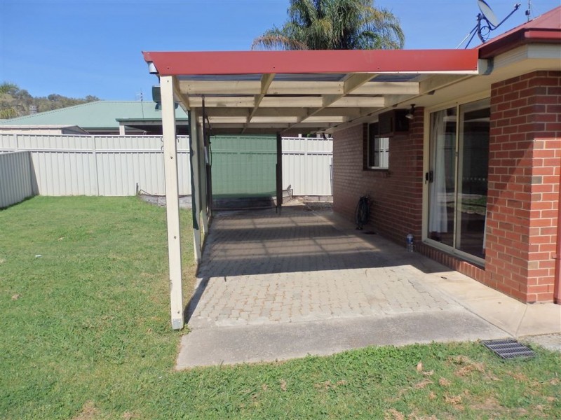 2 Jennifer Place, Wodonga VIC 3690