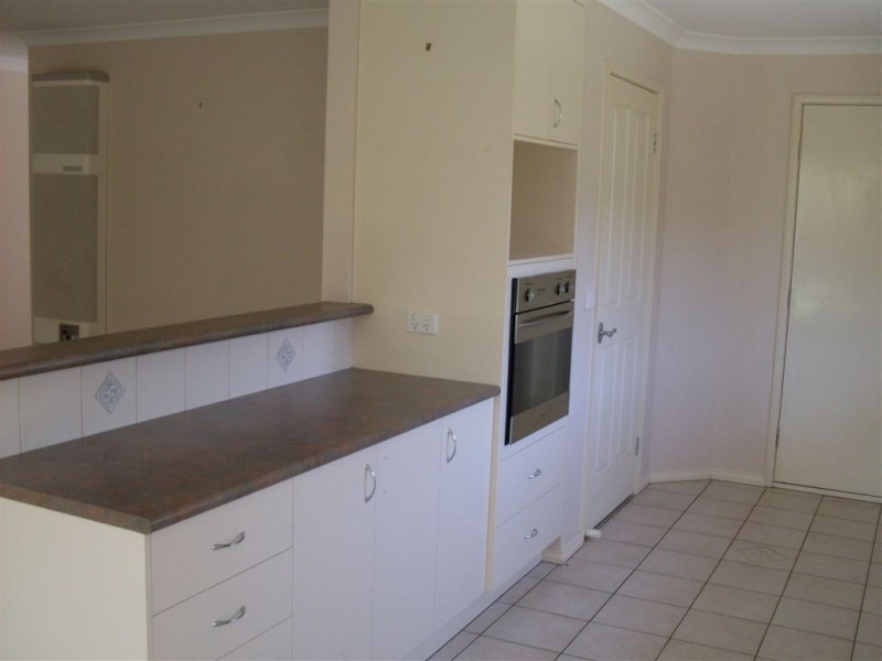 63 Dumbrell Circuit, Glenroy NSW 2640