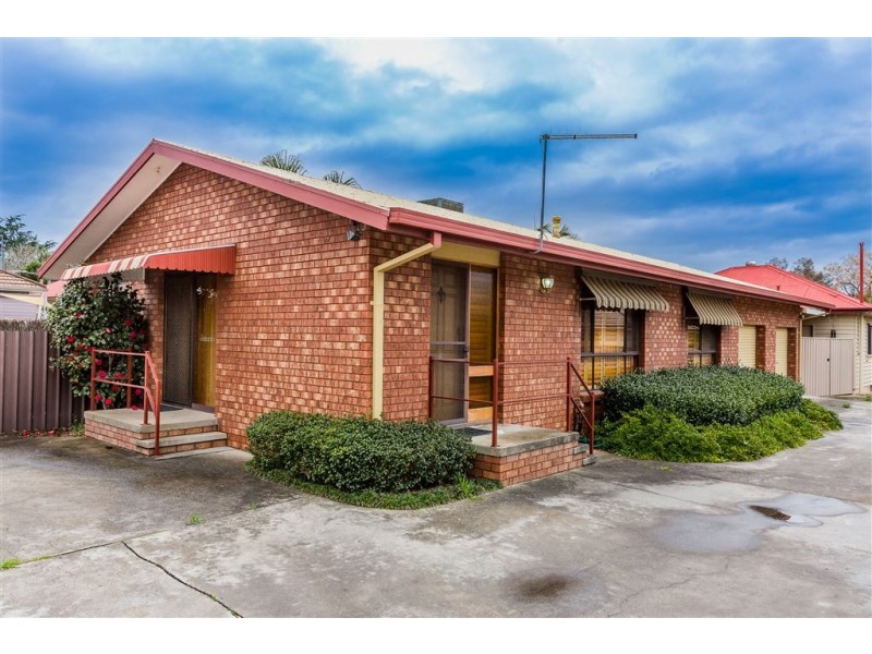 2/1013 Wewak Street, Lavington NSW 2641