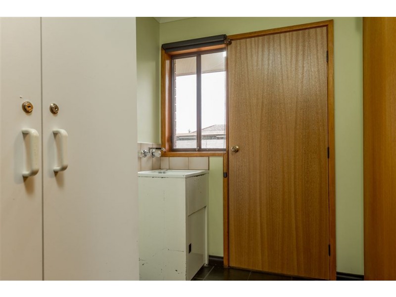 2/1013 Wewak Street, Lavington NSW 2641