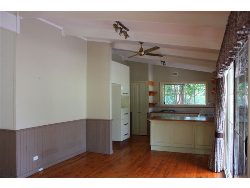 385 Simpsons Road, Kergunyah VIC 3691