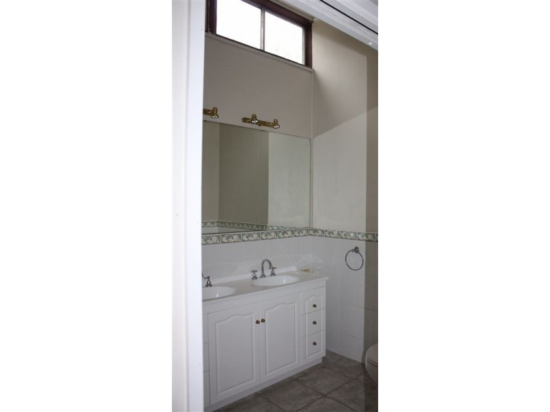 385 Simpsons Road, Kergunyah VIC 3691