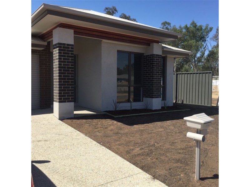 2/7 Weissel Court, Thurgoona NSW 2640