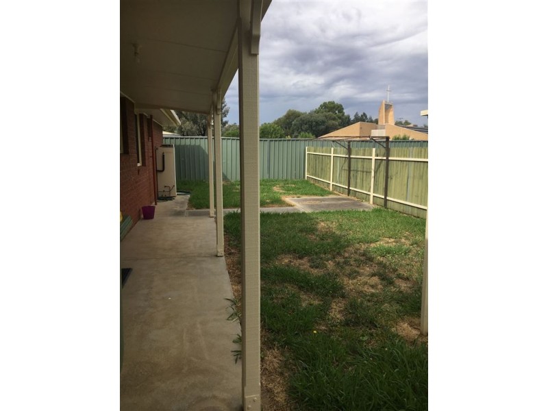 1/27 Emerald Avenue, West Wodonga VIC 3690