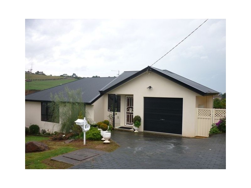 2a Sunnyridge Avenue, Penguin TAS 7316