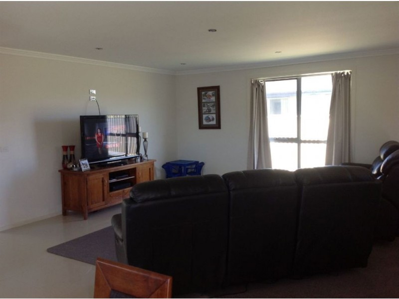 19 Hales Street, Penguin TAS 7316