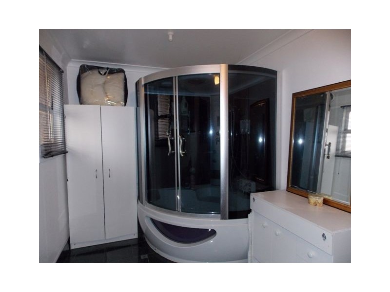 72 South Road, Penguin TAS 7316