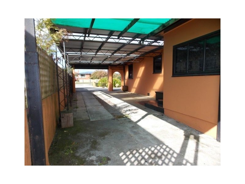 72 South Road, Penguin TAS 7316