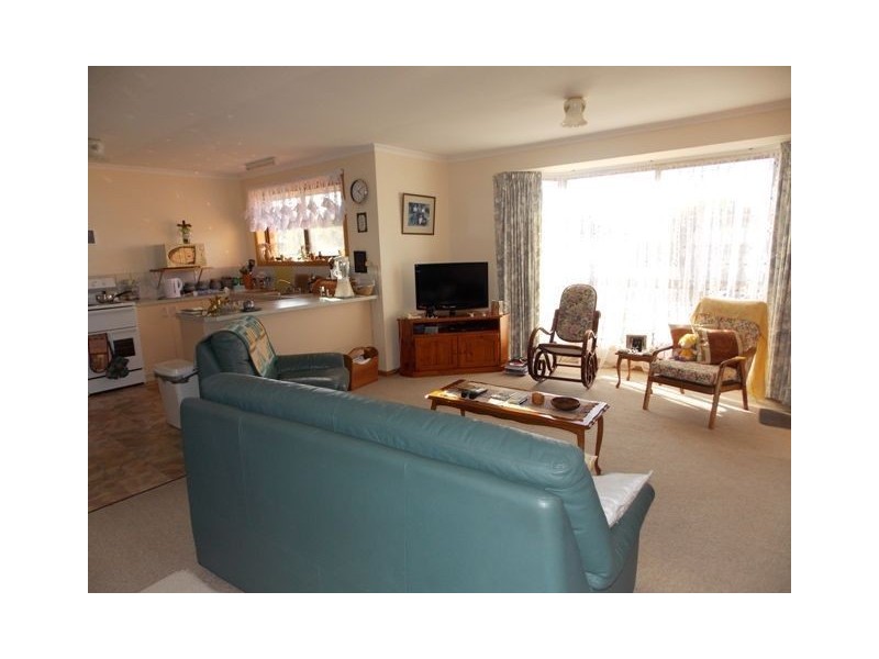 1/23A Ironcliffe Road, Penguin TAS 7316