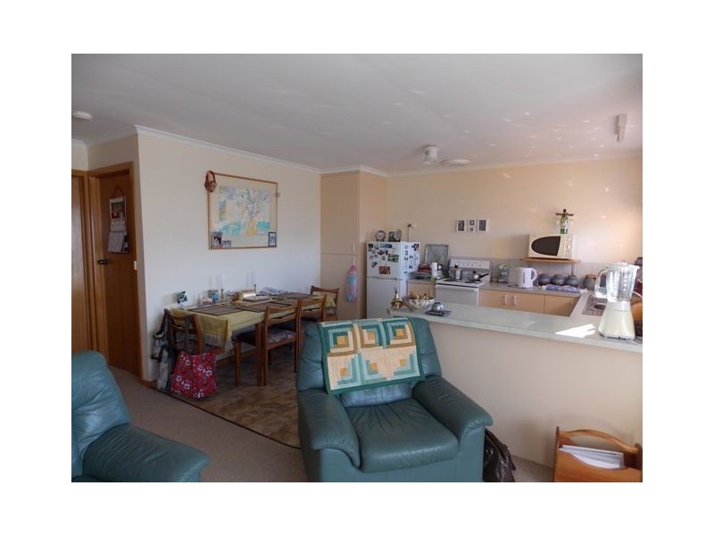 1/23A Ironcliffe Road, Penguin TAS 7316
