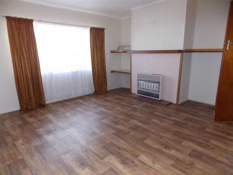 5 Dooley Street, Penguin TAS 7316