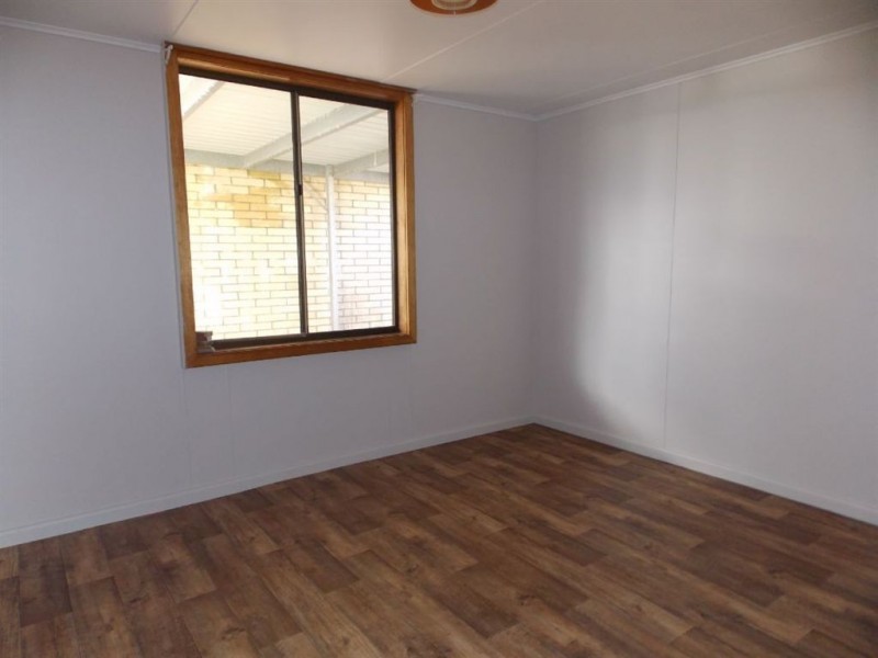 5 Dooley Street, Penguin TAS 7316