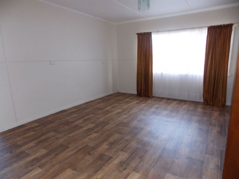 5 Dooley Street, Penguin TAS 7316