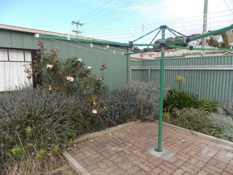 5 Dooley Street, Penguin TAS 7316