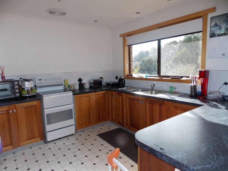 5 Commonwealth Court, Penguin TAS 7316