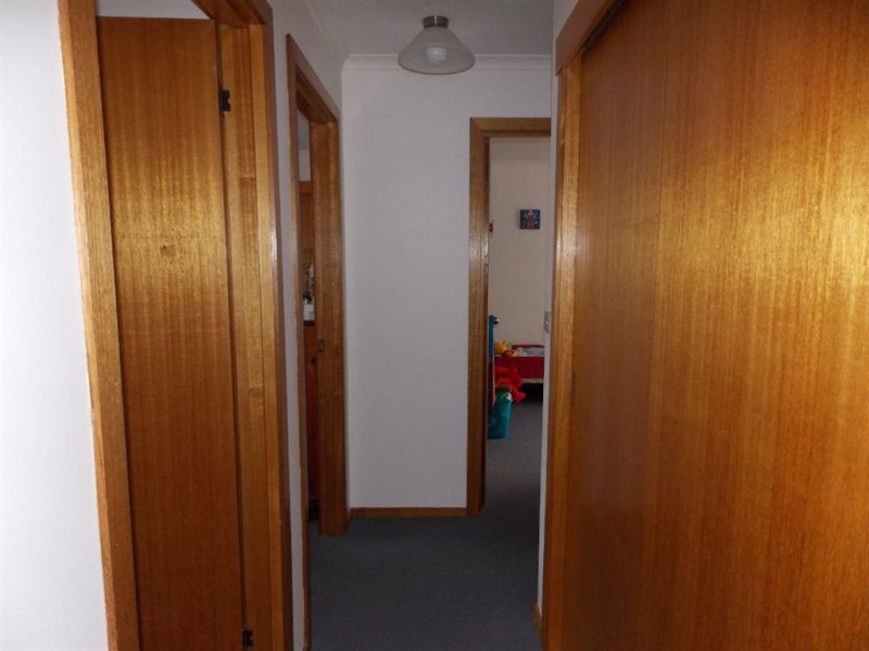 5 Commonwealth Court, Penguin TAS 7316