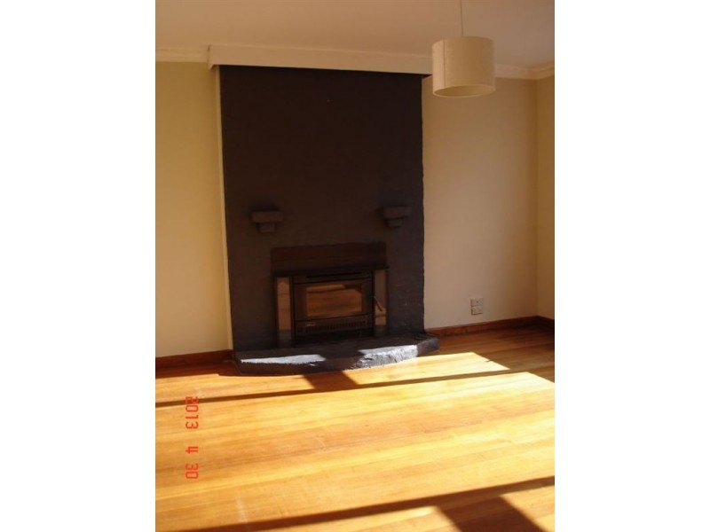 25 Deviation Road, Penguin TAS 7316