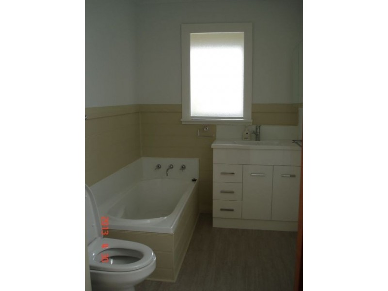 25 Deviation Road, Penguin TAS 7316