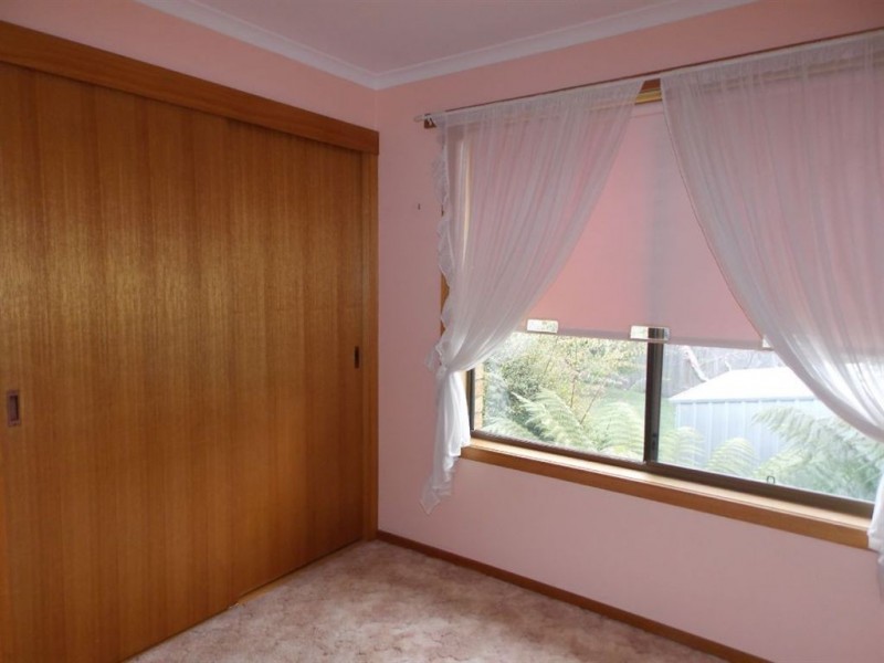 6 Commonwealth Court, Penguin TAS 7316