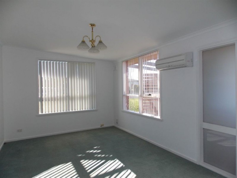 25 Pineleigh Street, Penguin TAS 7316