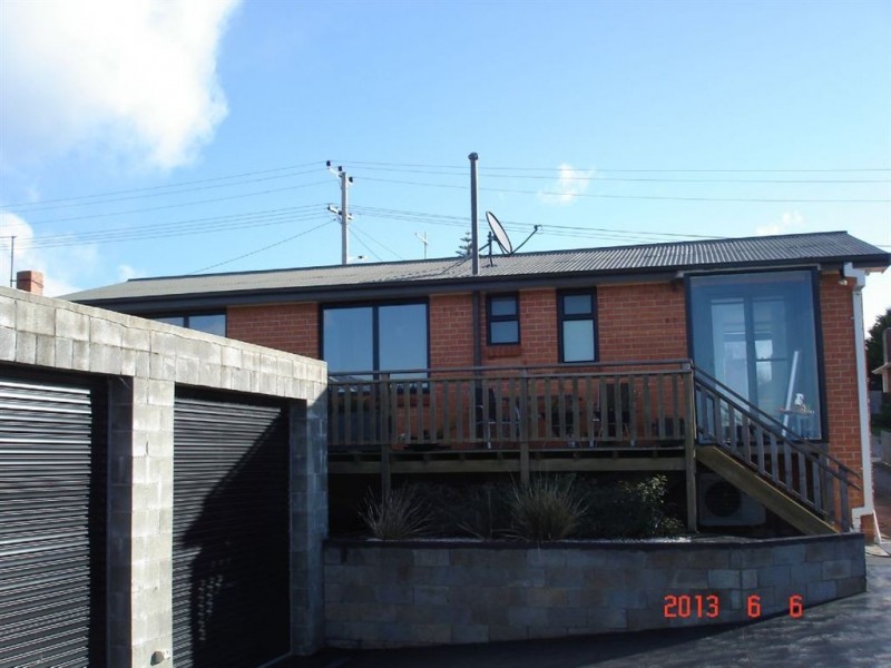 5 Pineleigh Street, Penguin TAS 7316