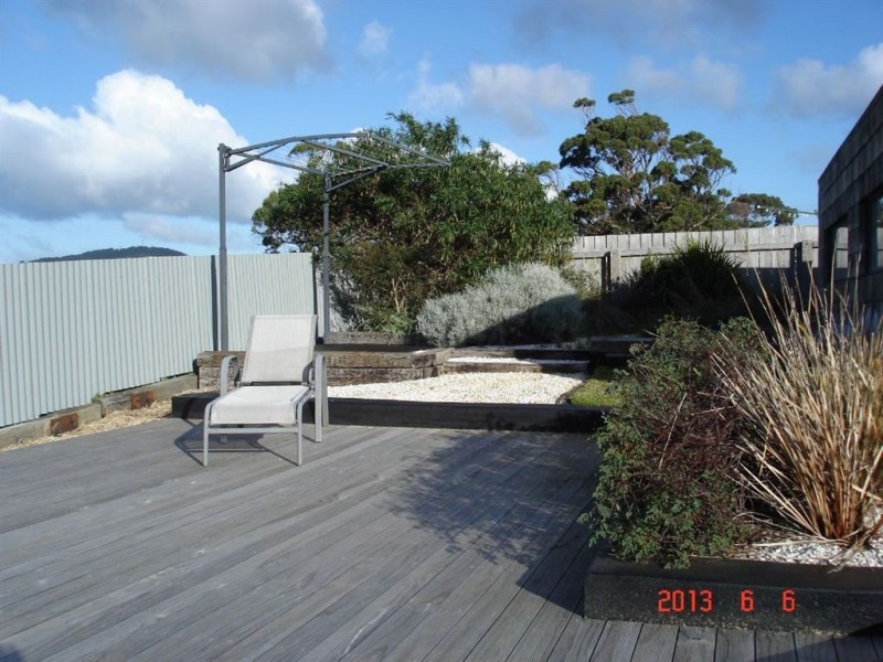 5 Pineleigh Street, Penguin TAS 7316