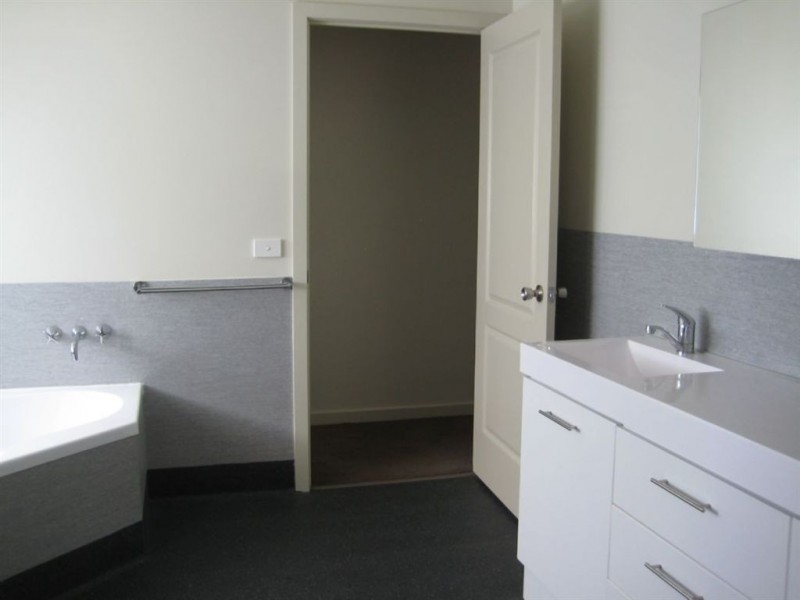 23 Hales Street, Penguin TAS 7316