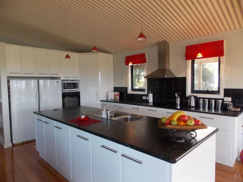 107 White Hills Road, Penguin TAS 7316