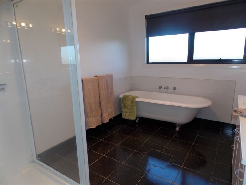 107 White Hills Road, Penguin TAS 7316